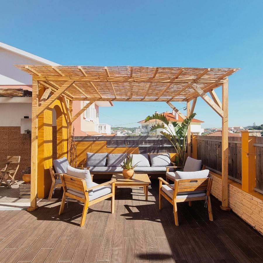 Отель Tika Surf Camp Ericeira Carvoeira Экстерьер фото
